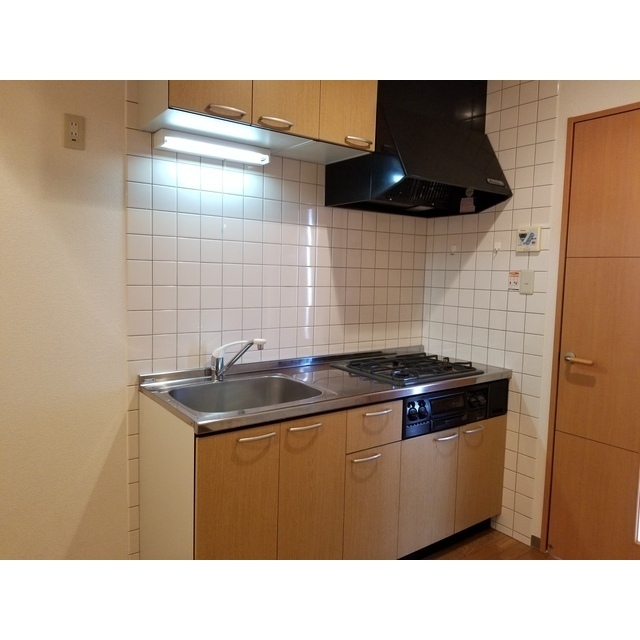 3口コンロ・グリル付きです！