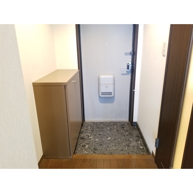 シューズボックス付き