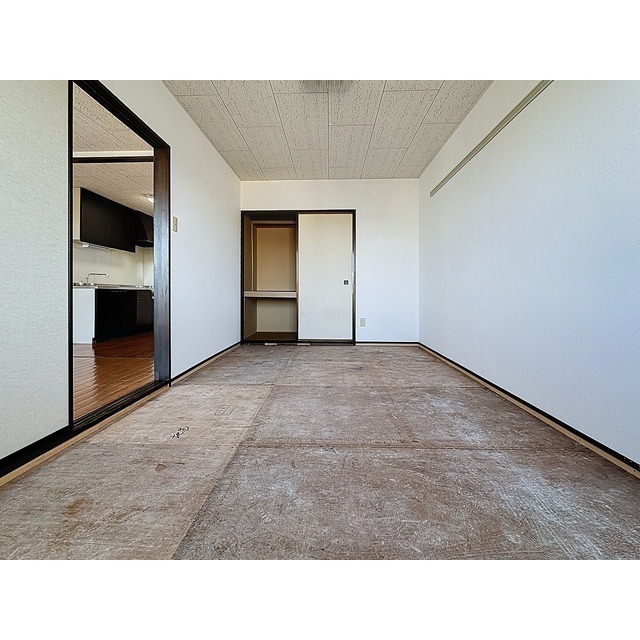 ※入居時は畳が入ります。