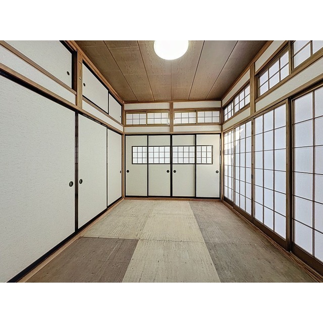 綺麗な畳入ります