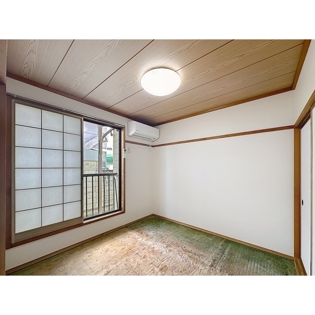 畳が入ります