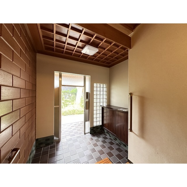 手摺、シューズボックス有り