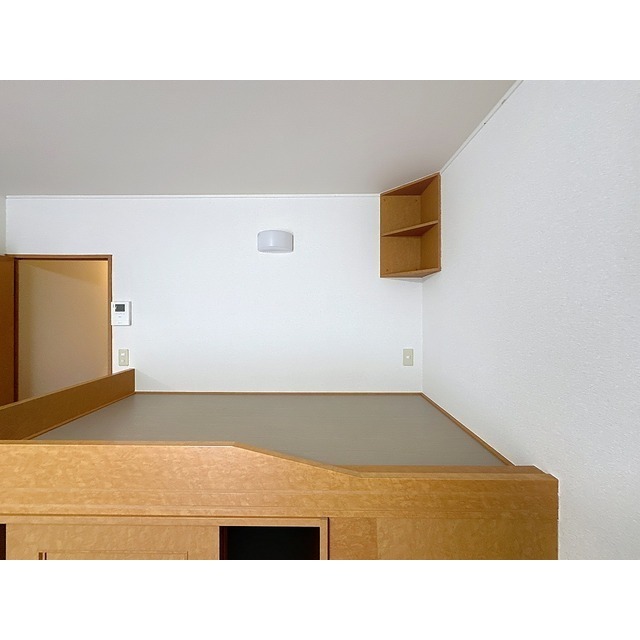 造付けベッド（下部収納あり）