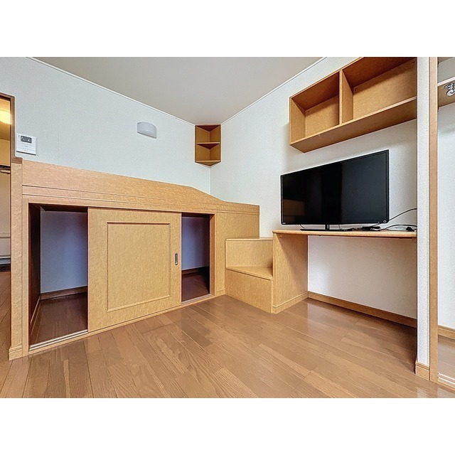 造付けベッド（下部収納あり）