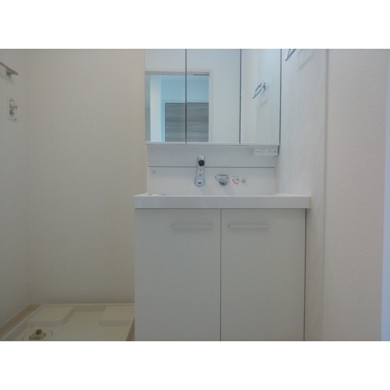 シャンプードレッサー、洗濯機置き場