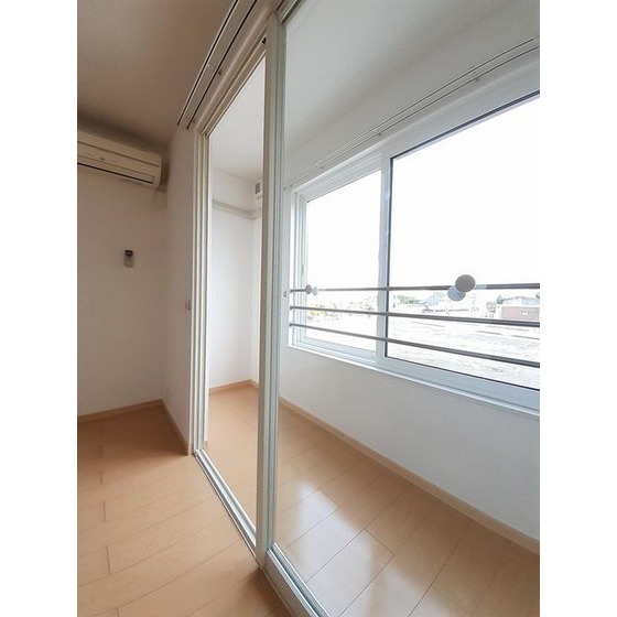 サンルーム、同タイプの部屋の写真です