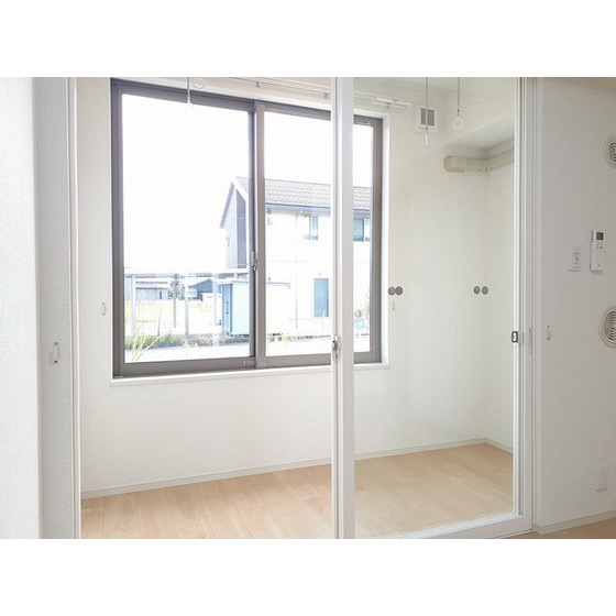 サンルーム、同タイプの部屋の写真です