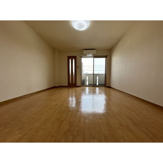※他のお部屋のお写真となります。