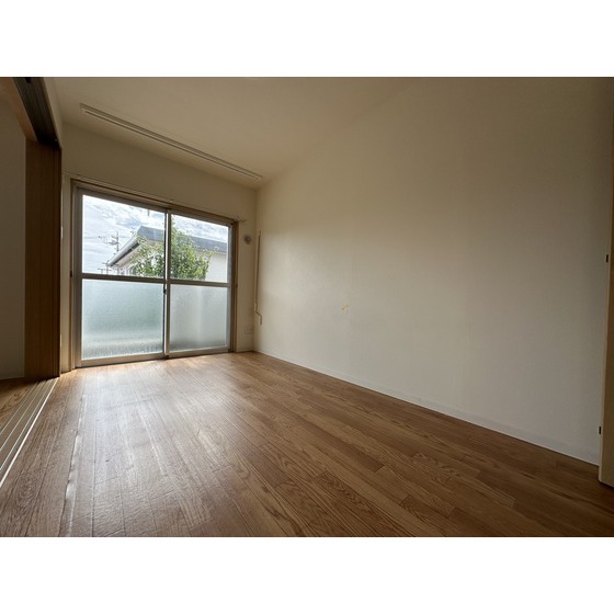 ※他のお部屋のお写真となります。