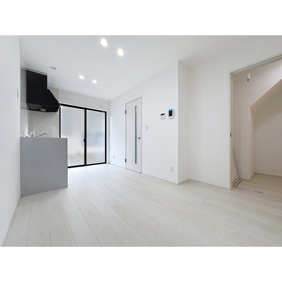 ※他のお部屋のお部屋となります。反転タイプあり、側面窓有り。