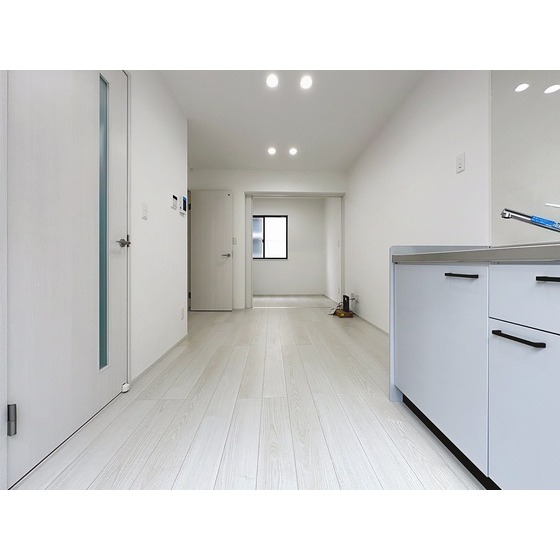 ※他のお部屋のお部屋となります。反転タイプあり、側面窓有り。