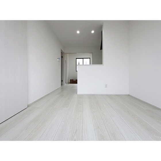 ※他のお部屋のお部屋となります。反転タイプあり、側面窓有り。