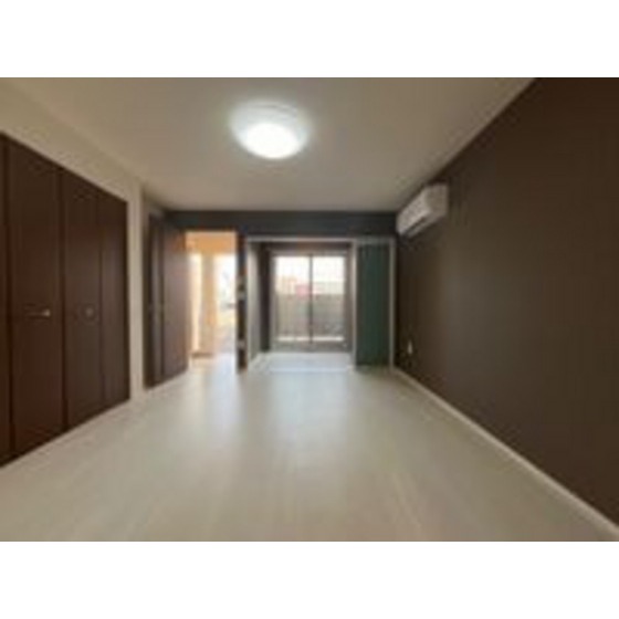 写真は同タイプの部屋の写真です