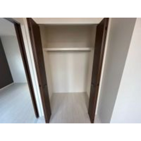 写真は同タイプの部屋の写真です