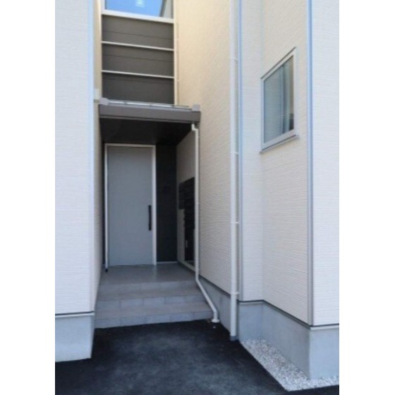 建物エントランスに宅配ボックスあります！